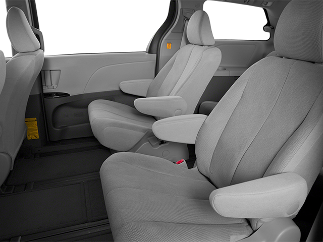 2014 Toyota Sienna L 7 Passenger