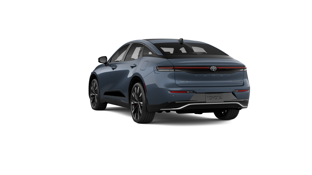 2027 Toyota Crown Platinum