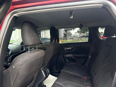 2019 Jeep Cherokee Latitude
