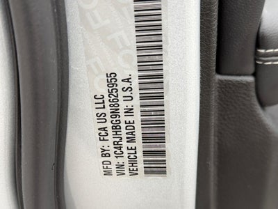 2022 Jeep Grand Cherokee Limited Low Miles!