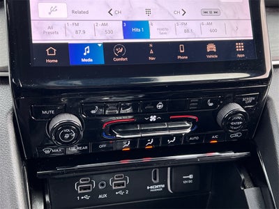 2023 Jeep Grand Cherokee 4xe Panoramic Roof