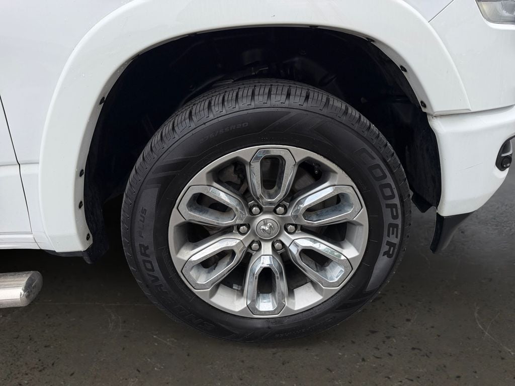 2020 RAM 1500 Laramie W/ Body Color Bed Cover!