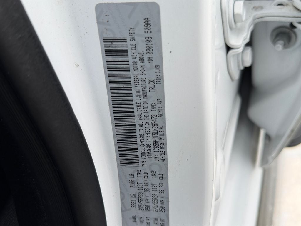 2020 RAM 1500 Laramie W/ Body Color Bed Cover!