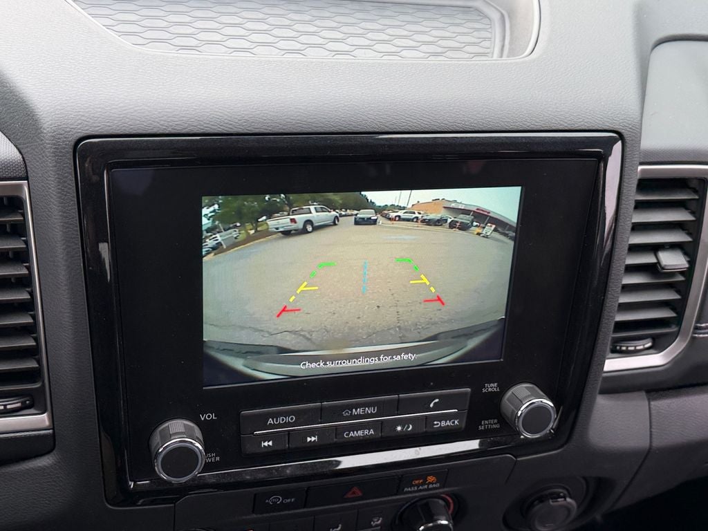 2024 Nissan Frontier SV