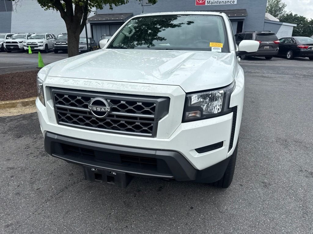 2024 Nissan Frontier SV