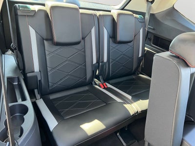 2024 Volkswagen Atlas 2.0T Peak Edition SEL