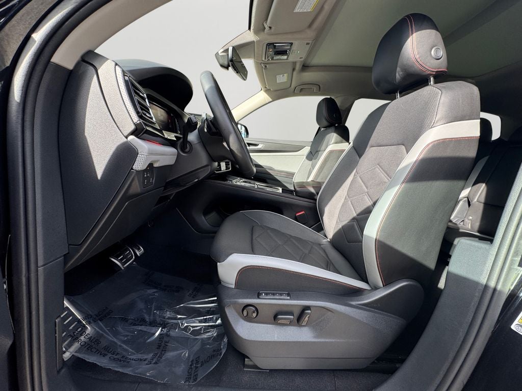 2024 Volkswagen Atlas 2.0T Peak Edition SEL