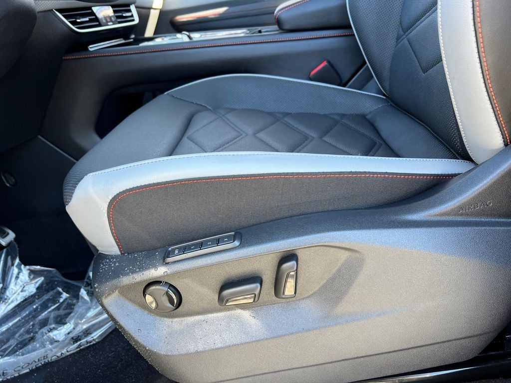 2024 Volkswagen Atlas 2.0T Peak Edition SEL