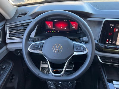 2024 Volkswagen Atlas 2.0T Peak Edition SEL