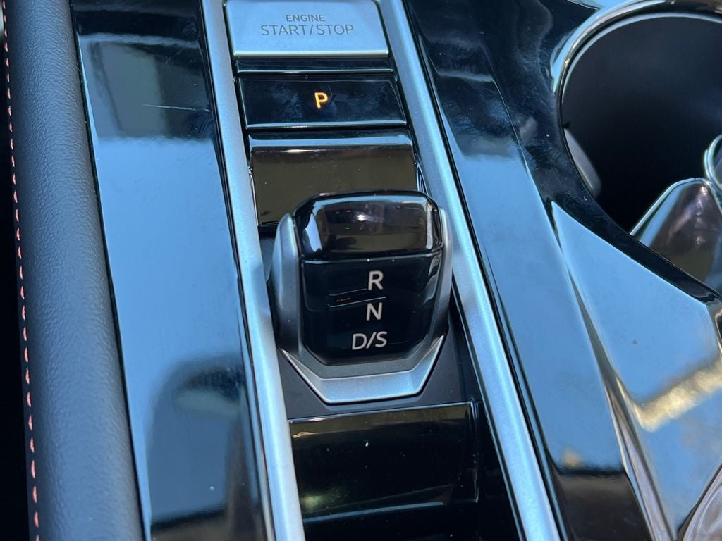 2024 Volkswagen Atlas 2.0T Peak Edition SEL