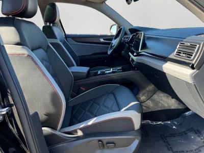 2024 Volkswagen Atlas 2.0T Peak Edition SEL