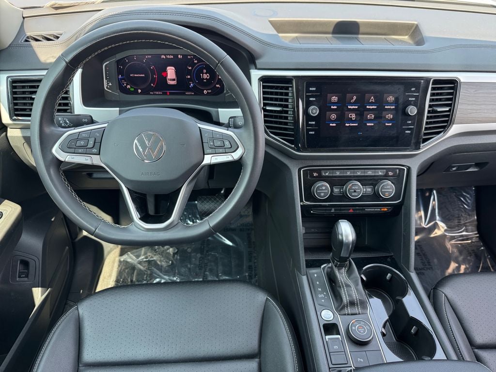 2023 Volkswagen Atlas 3.6L V6 SE w/Technology