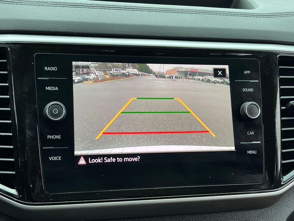 2022 Volkswagen Atlas 3.6L V6 SE w/Technology