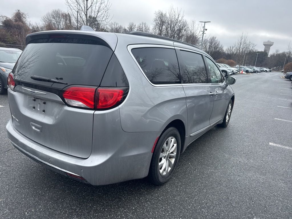 2017 Chrysler Pacifica Touring L