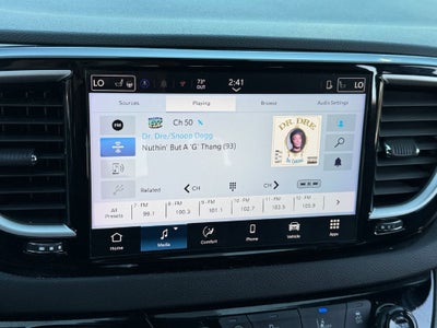 2025 Chrysler Pacifica Select