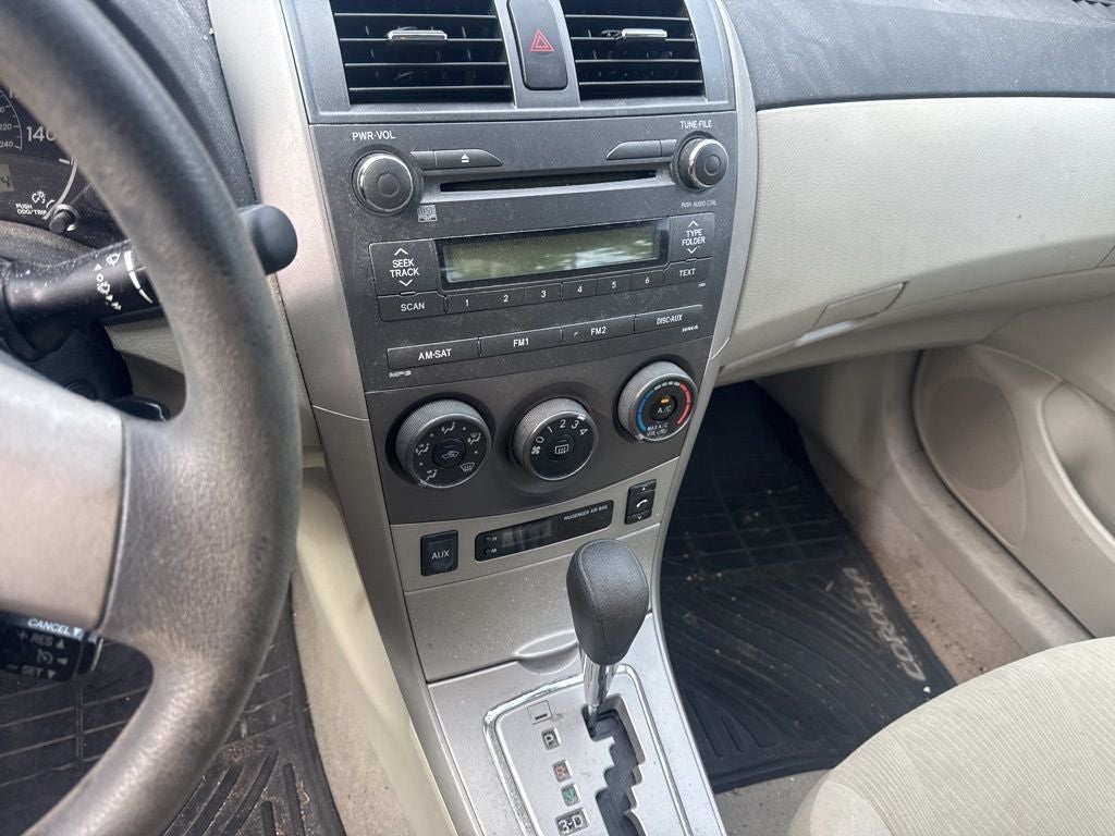 2011 Toyota Corolla LE