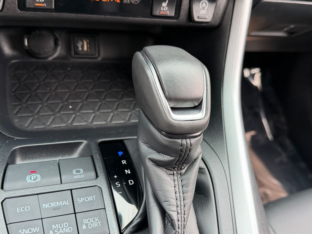 2025 Toyota RAV4 XLE Premium CERTIFIED!