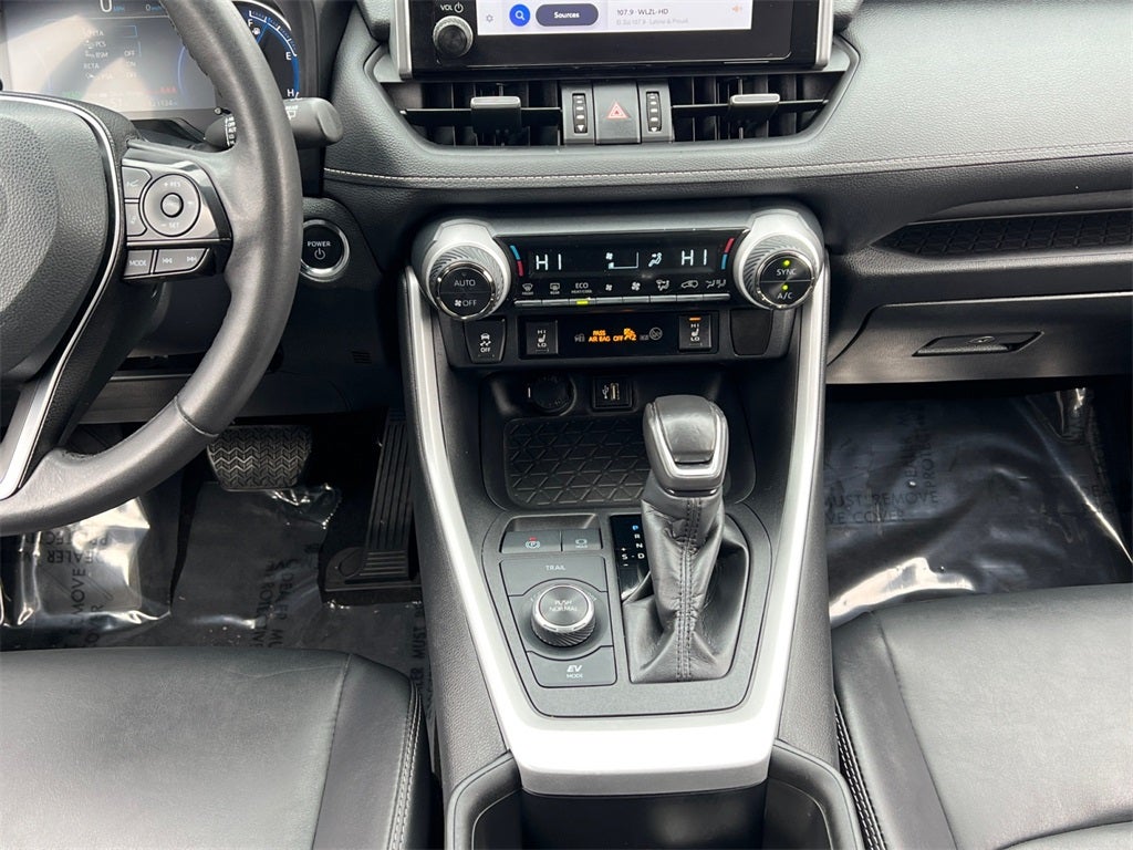 2024 Toyota RAV4 Hybrid XLE Premium
