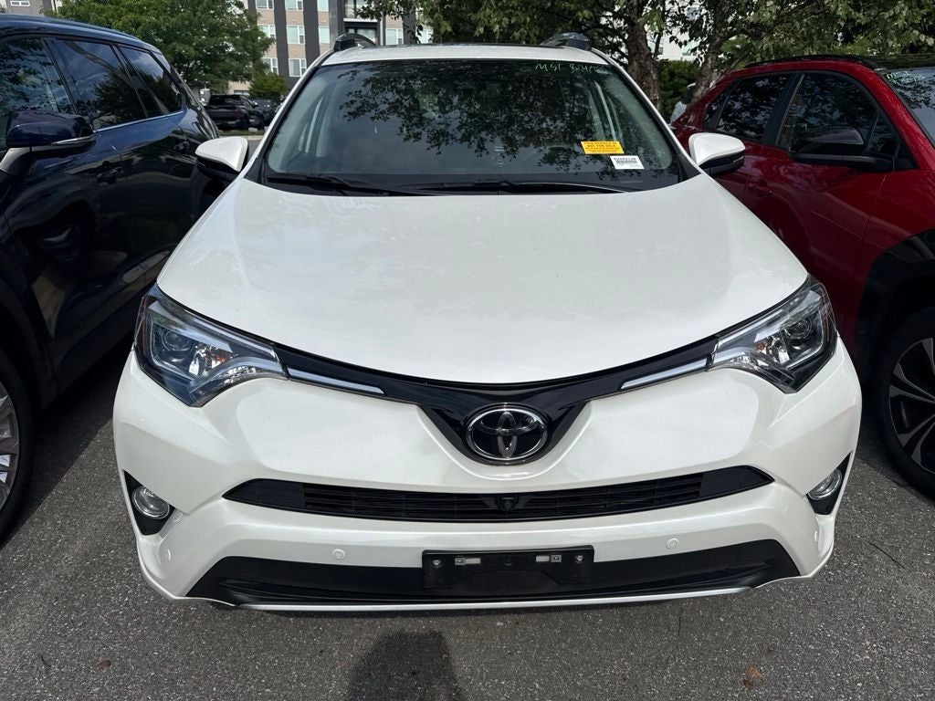 2017 Toyota RAV4 Platinum LOW MILES!
