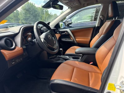 2017 Toyota RAV4 Platinum LOW MILES!