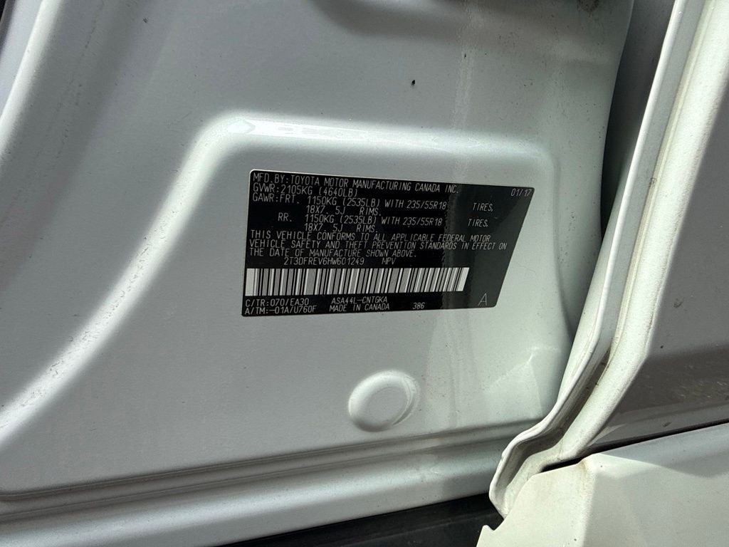 2017 Toyota RAV4 Platinum LOW MILES!