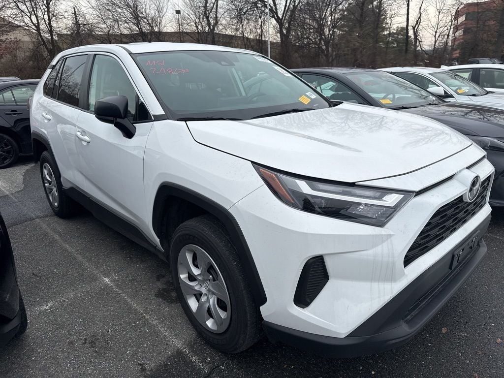 2024 Toyota RAV4 LE