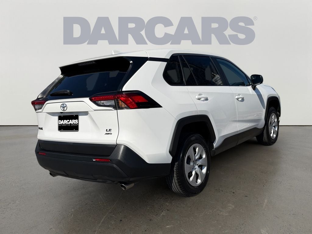 2024 Toyota RAV4 LE