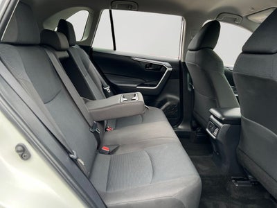2025 Toyota RAV4 LE AWD!