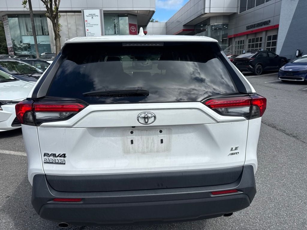 2022 Toyota RAV4 LE