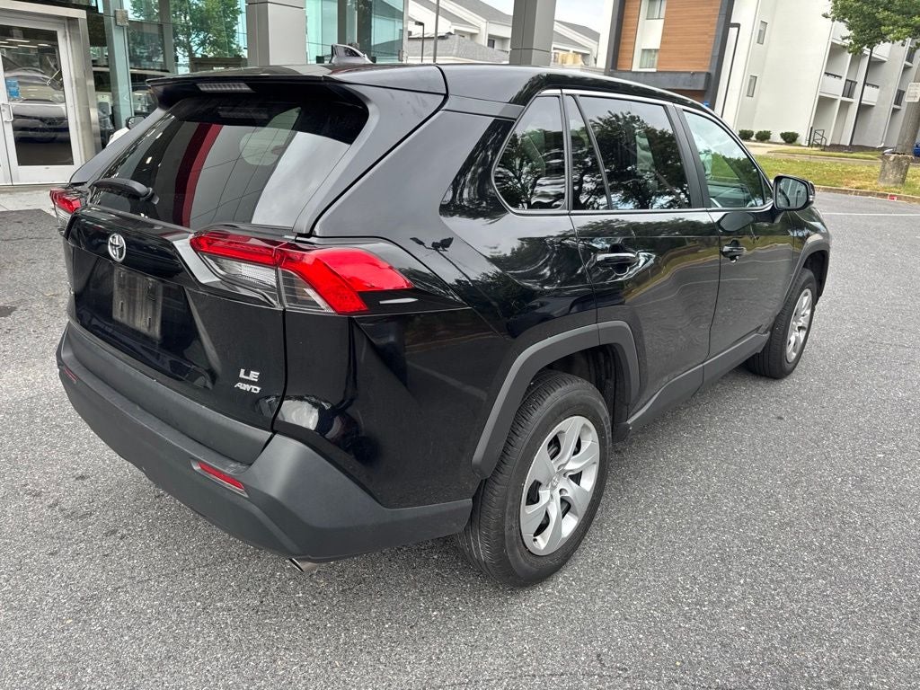 2024 Toyota RAV4 LE