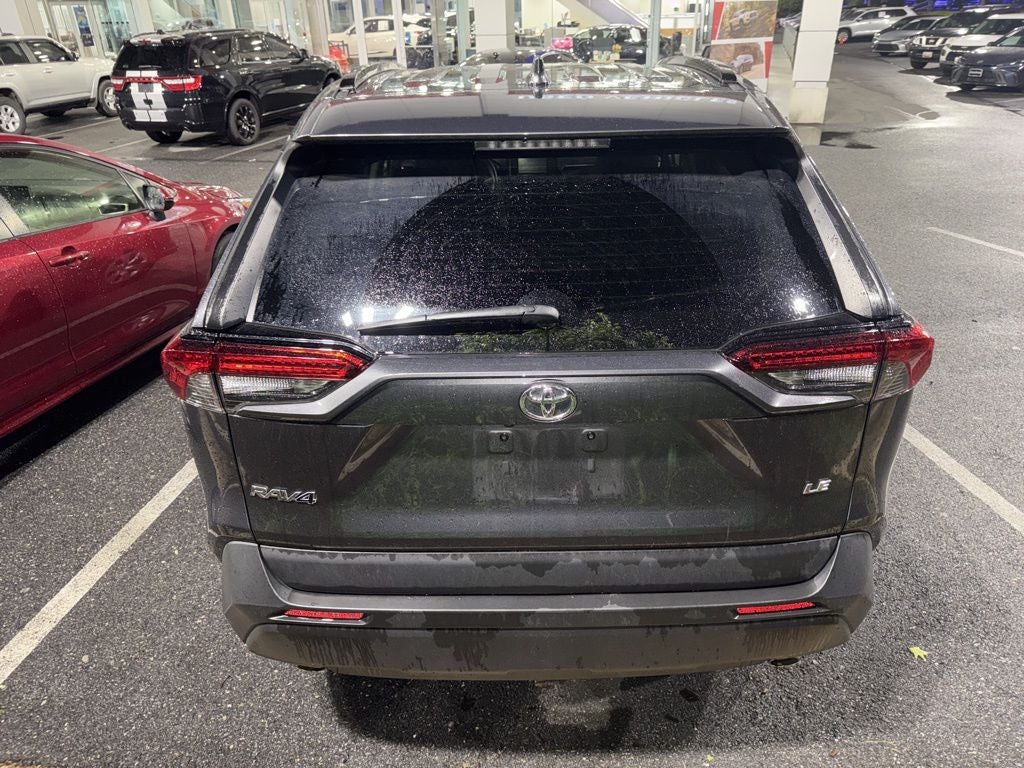 2020 Toyota RAV4 LE