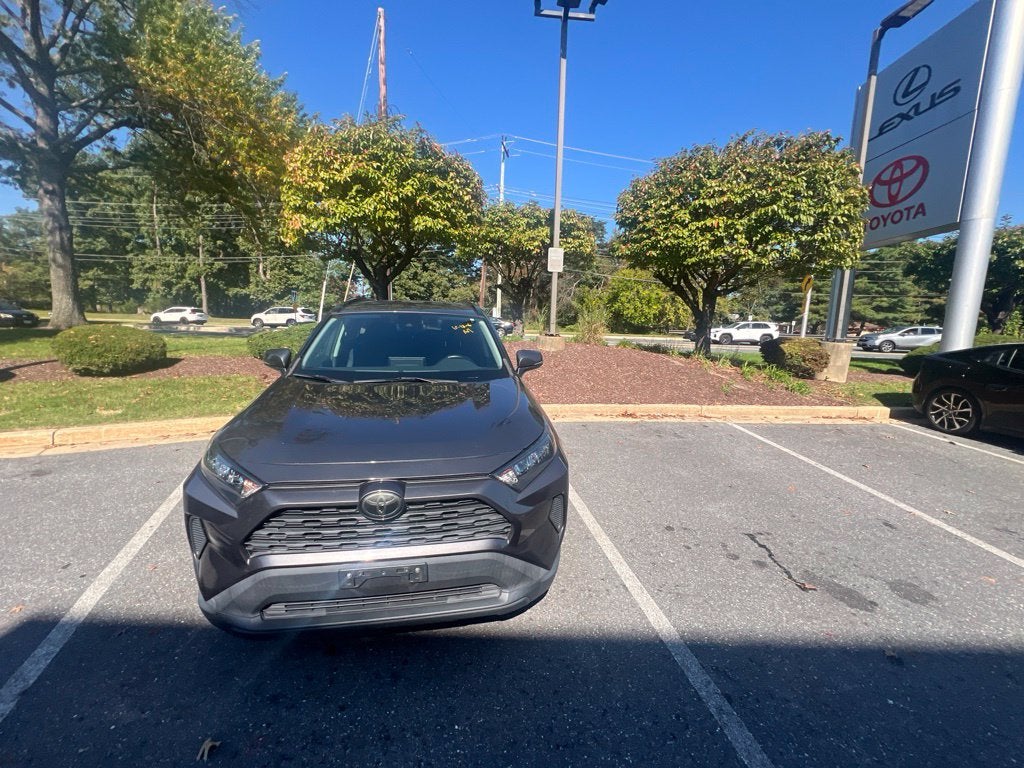 2019 Toyota RAV4 LE