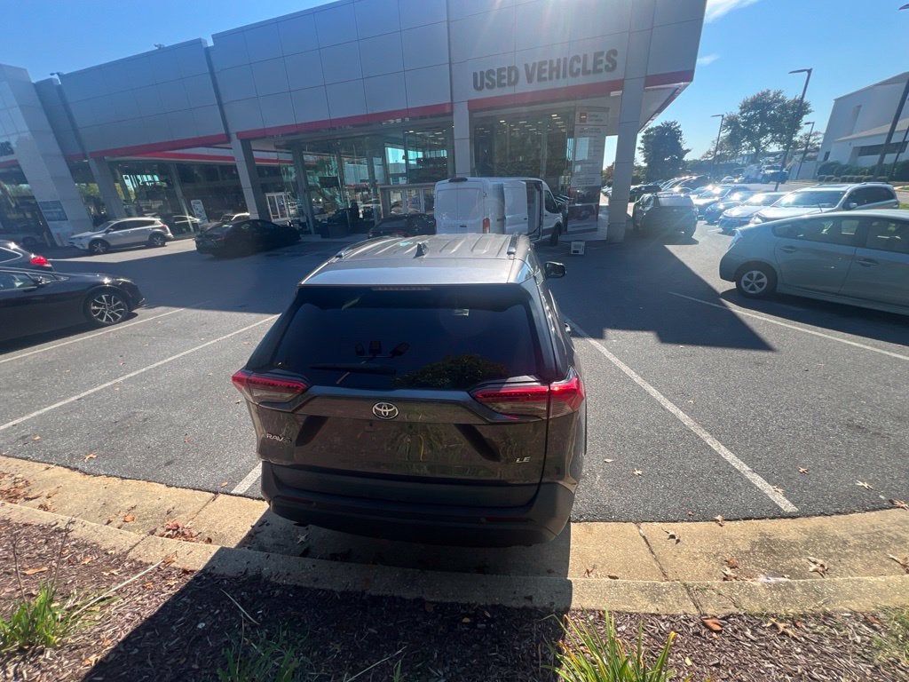 2019 Toyota RAV4 LE