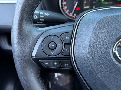 2025 Toyota RAV4 XLE W/ SUNROOF!