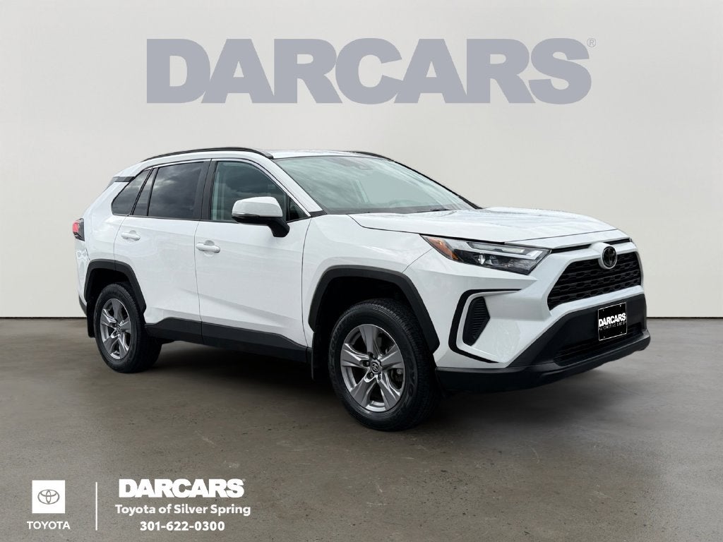 2023 Toyota RAV4 XLE W/ SUNROOF!