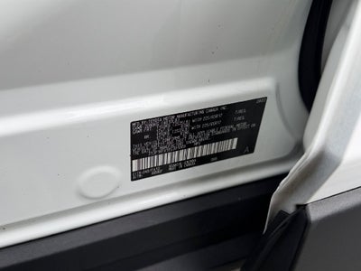 2023 Toyota RAV4 XLE W/ SUNROOF!