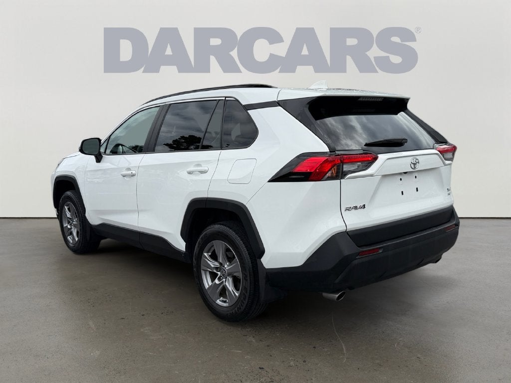 2023 Toyota RAV4 XLE W/ SUNROOF!