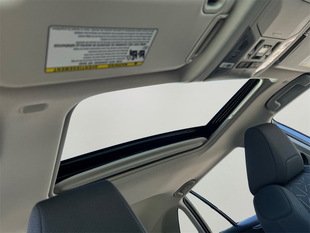 2025 Toyota RAV4 XLE Low Miiles!