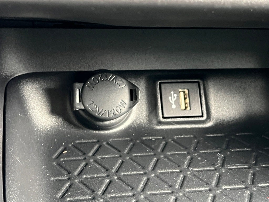 2025 Toyota RAV4 XLE Sunroof