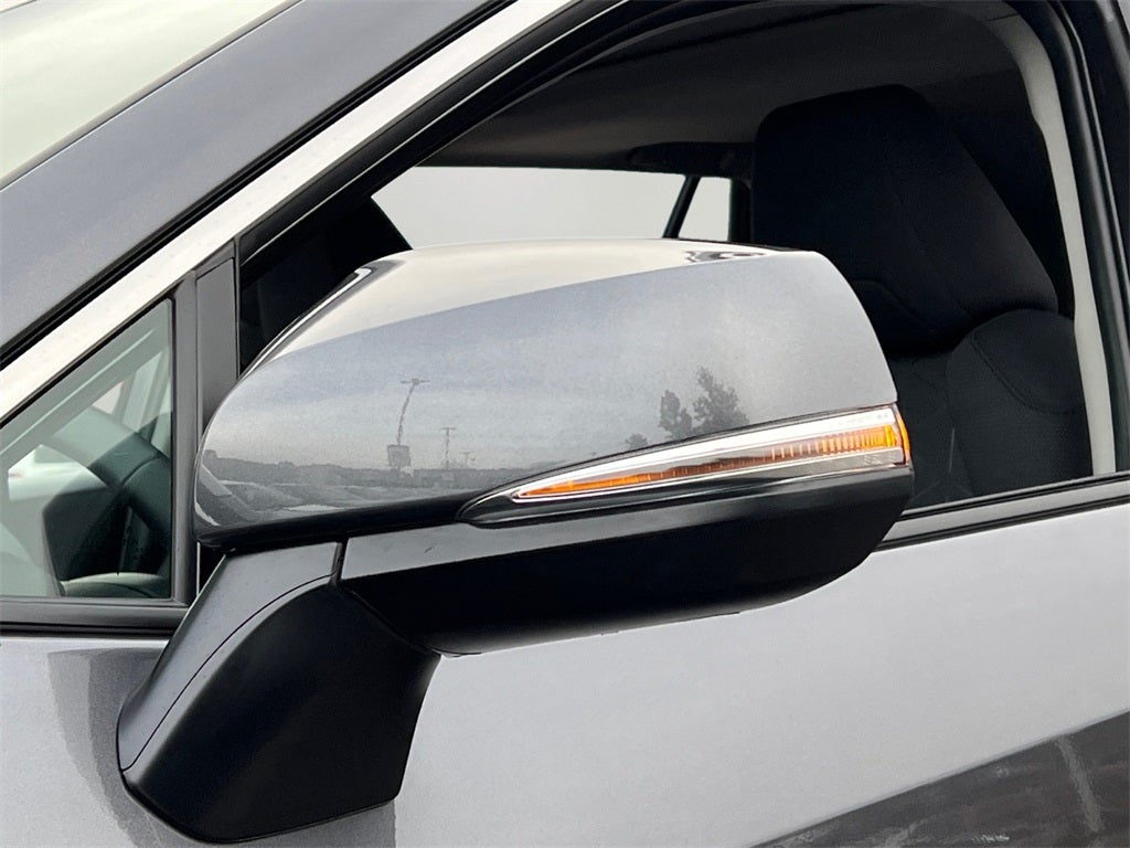 2025 Toyota RAV4 XLE Sunroof