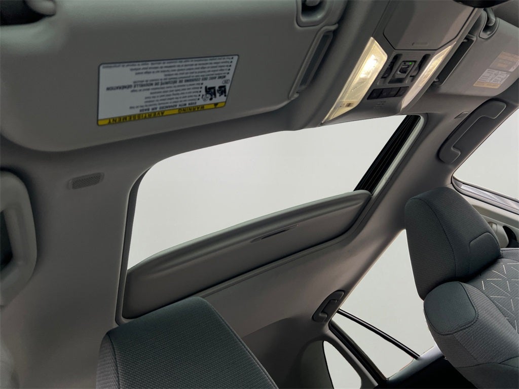 2025 Toyota RAV4 XLE Sunroof