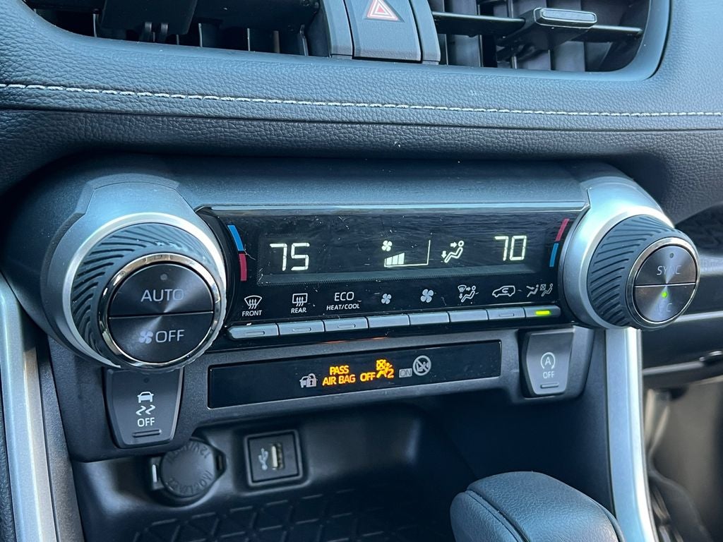 2025 Toyota RAV4 XLE Convenience Package w/ Sunroof!