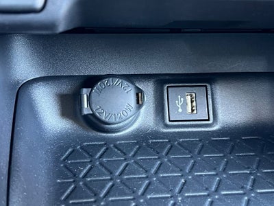 2025 Toyota RAV4 XLE Convenience Package w/ Sunroof!