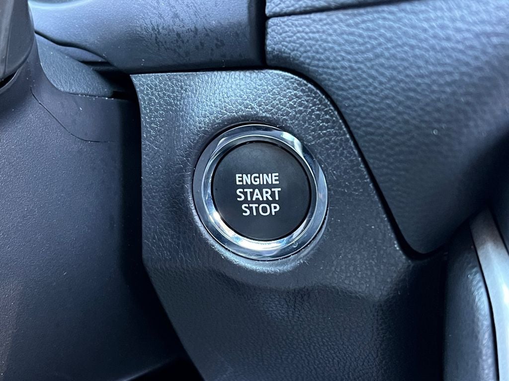 2025 Toyota RAV4 XLE Convenience Package w/ Sunroof!