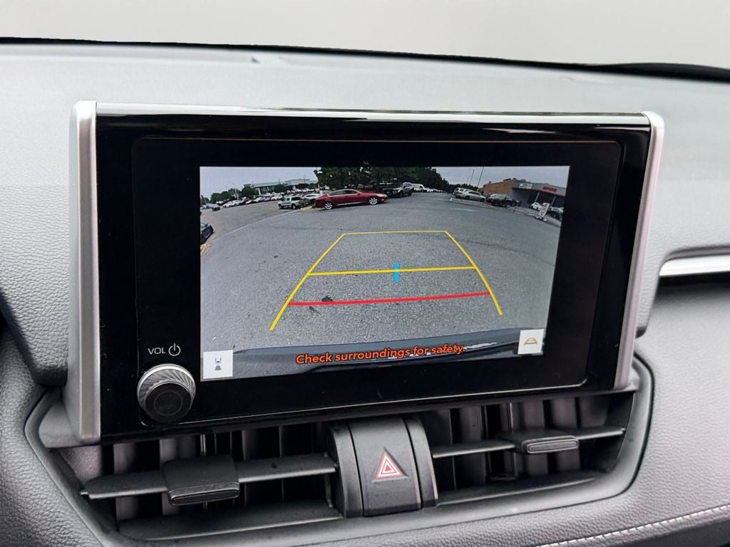 2025 Toyota RAV4 XLE CERTIFIED W/ SUNROOF!