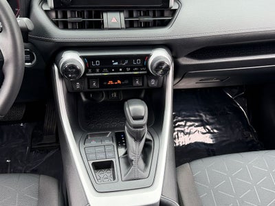 2025 Toyota RAV4 XLE CERTIFIED W/ SUNROOF & COLD WEATHER PACK!