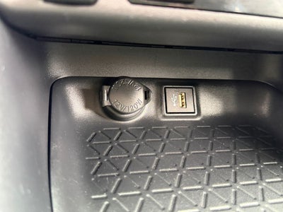 2025 Toyota RAV4 XLE CERTIFIED W/ SUNROOF & COLD WEATHER PACK!