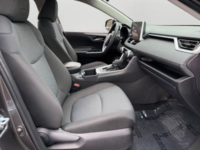 2025 Toyota RAV4 XLE CERTIFIED W/ SUNROOF & COLD WEATHER PACK!