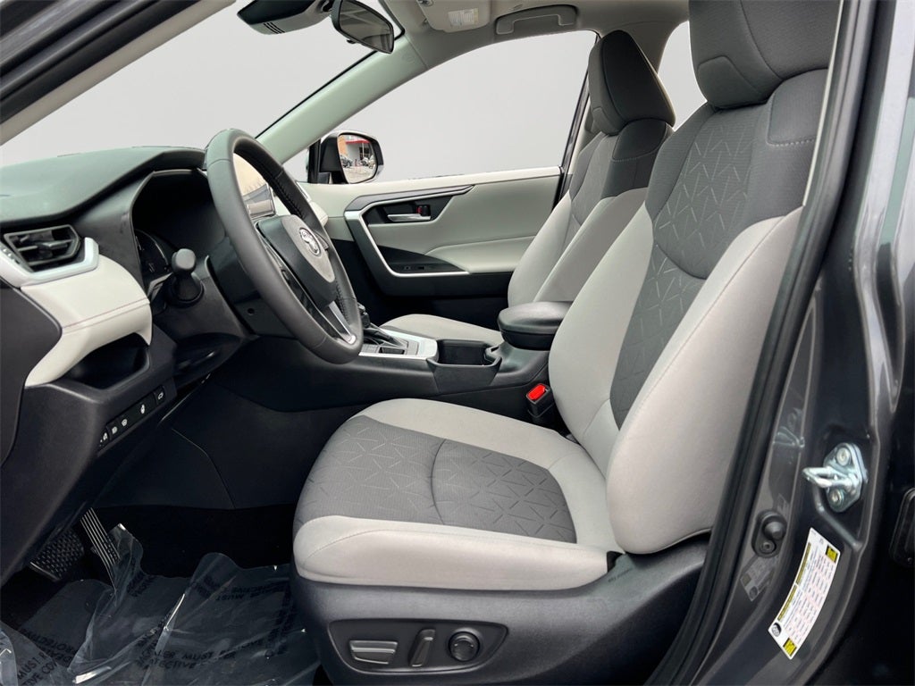 2025 Toyota RAV4 XLE Only 1800 Miles!