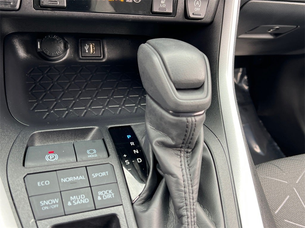 2025 Toyota RAV4 XLE Only 1800 Miles!